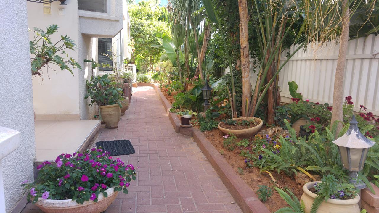 Sabba'S Apartment Kefar Sava Εξωτερικό φωτογραφία